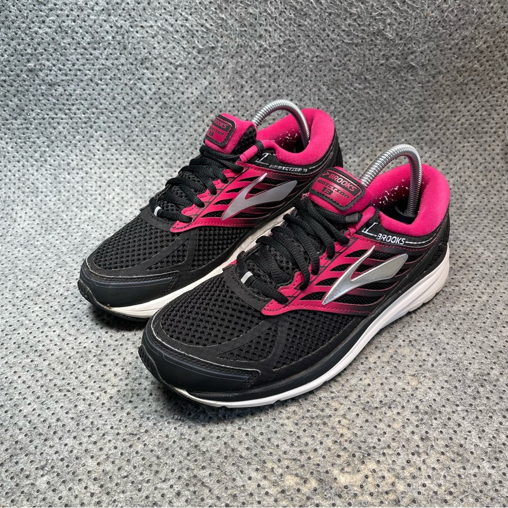 Brooks Addiction 13 Pink Black Running Shoes Size 10.5 Women’s - Picture 2 of 9